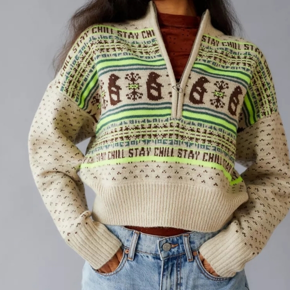 Urban Outfitters 1/2 Zip sweater - Picture 1 of 7